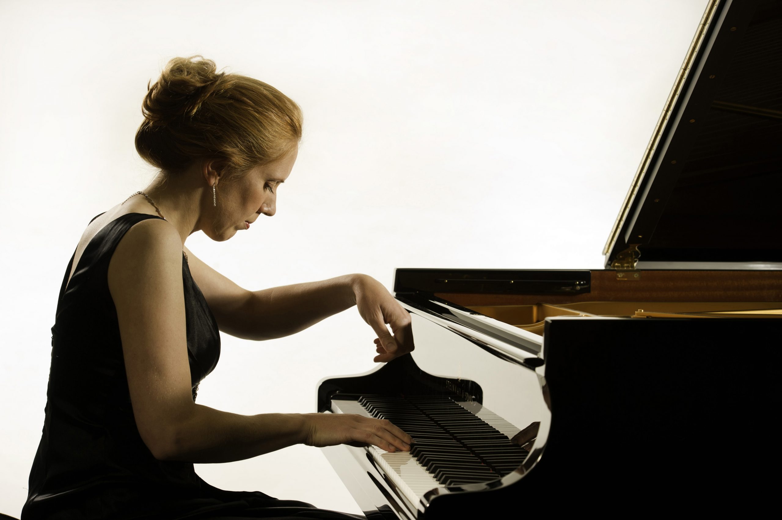 Sarah Beth Briggs-Clive Barda